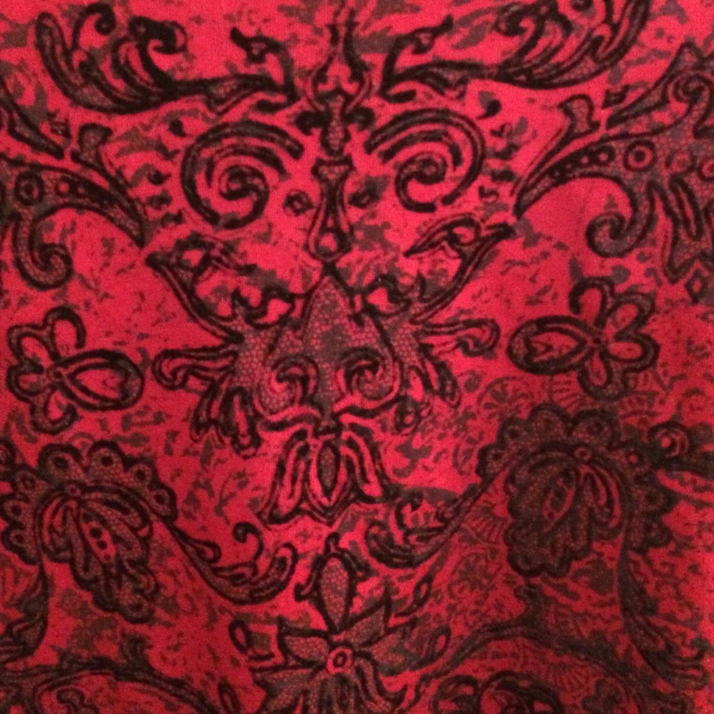 Style & Co Top Pretty Unique Design - Picture 2 of 3